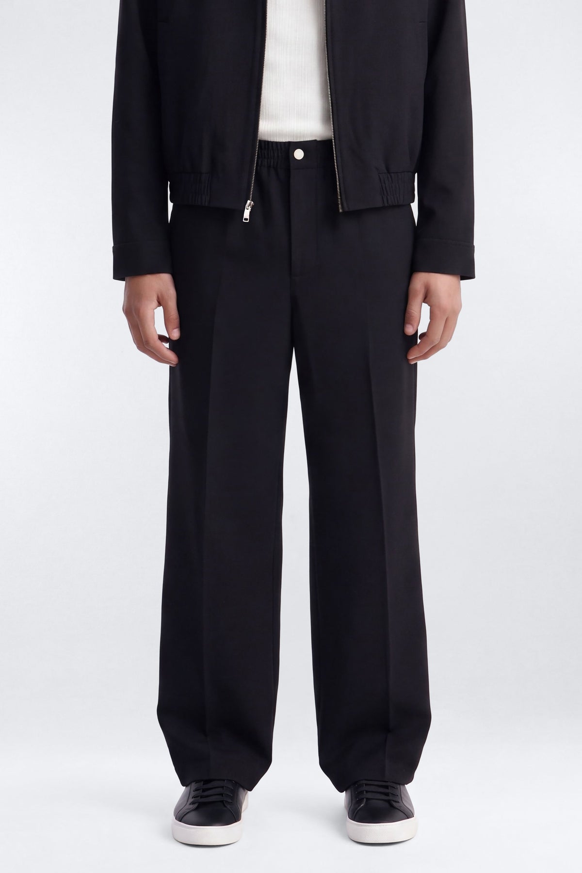 Modern Essential Wide Leg Trouser - Black